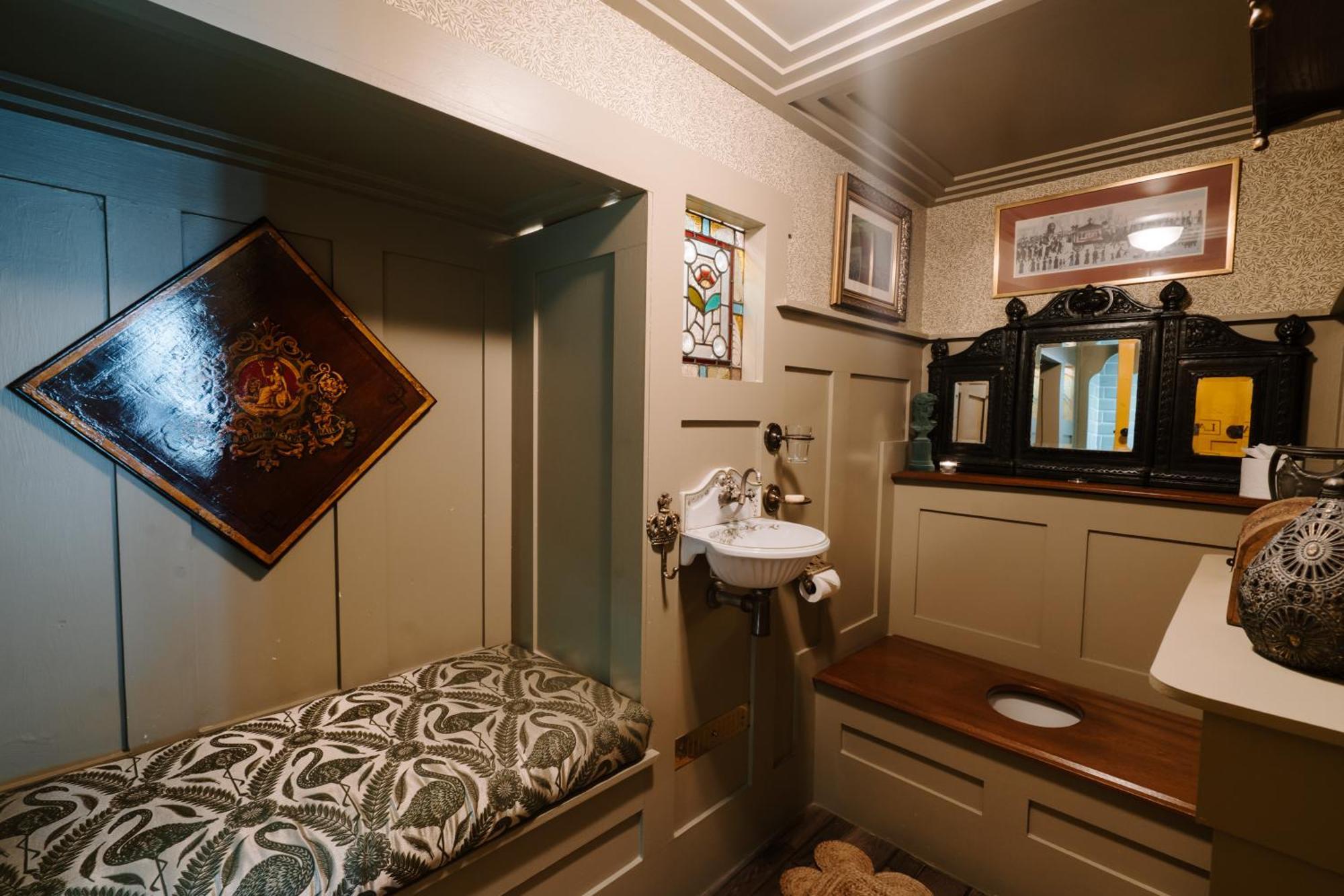 Sheddington Manor - 2 Bedroom Guest House & Cinema Belfast Luaran gambar